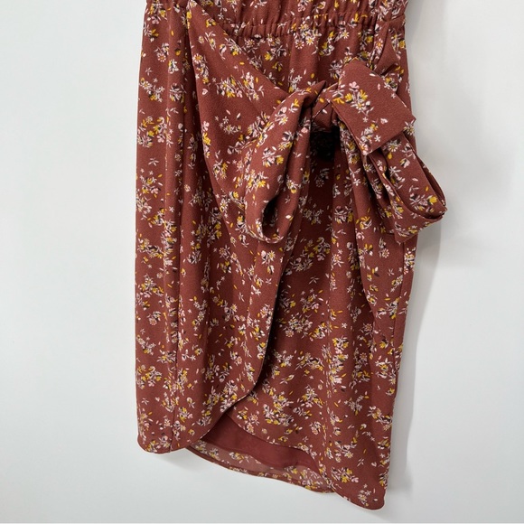 1. State Heritage Bouquet Tie Front Dress Floral - Picture 4 of 8